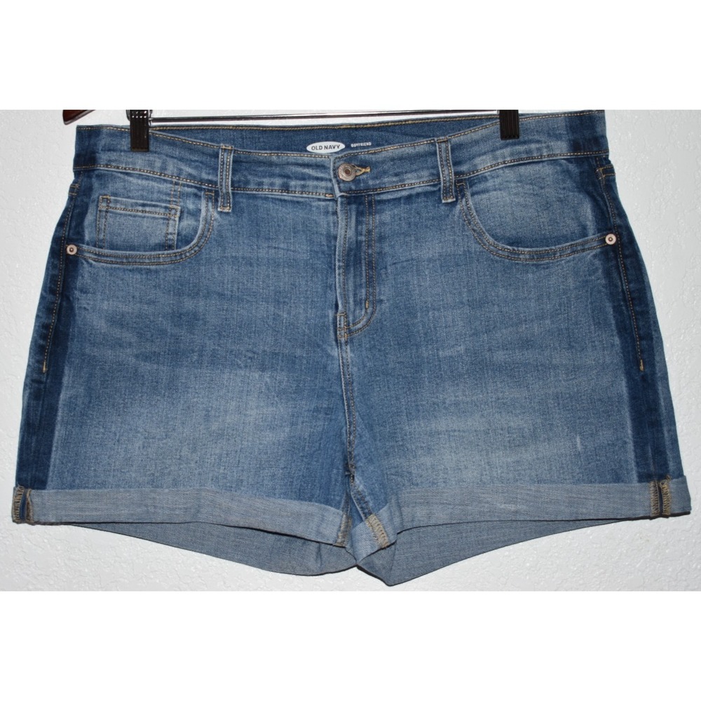 Old Navy‎ Women 14 Denim Boyfriend Shorts Cuffed Side Shaded Slimming Stretch